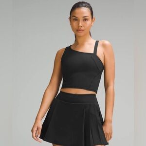 Lululemon Everlux Asymmetrical Tennis Tank Top
Medium Support, B/C Cup Black